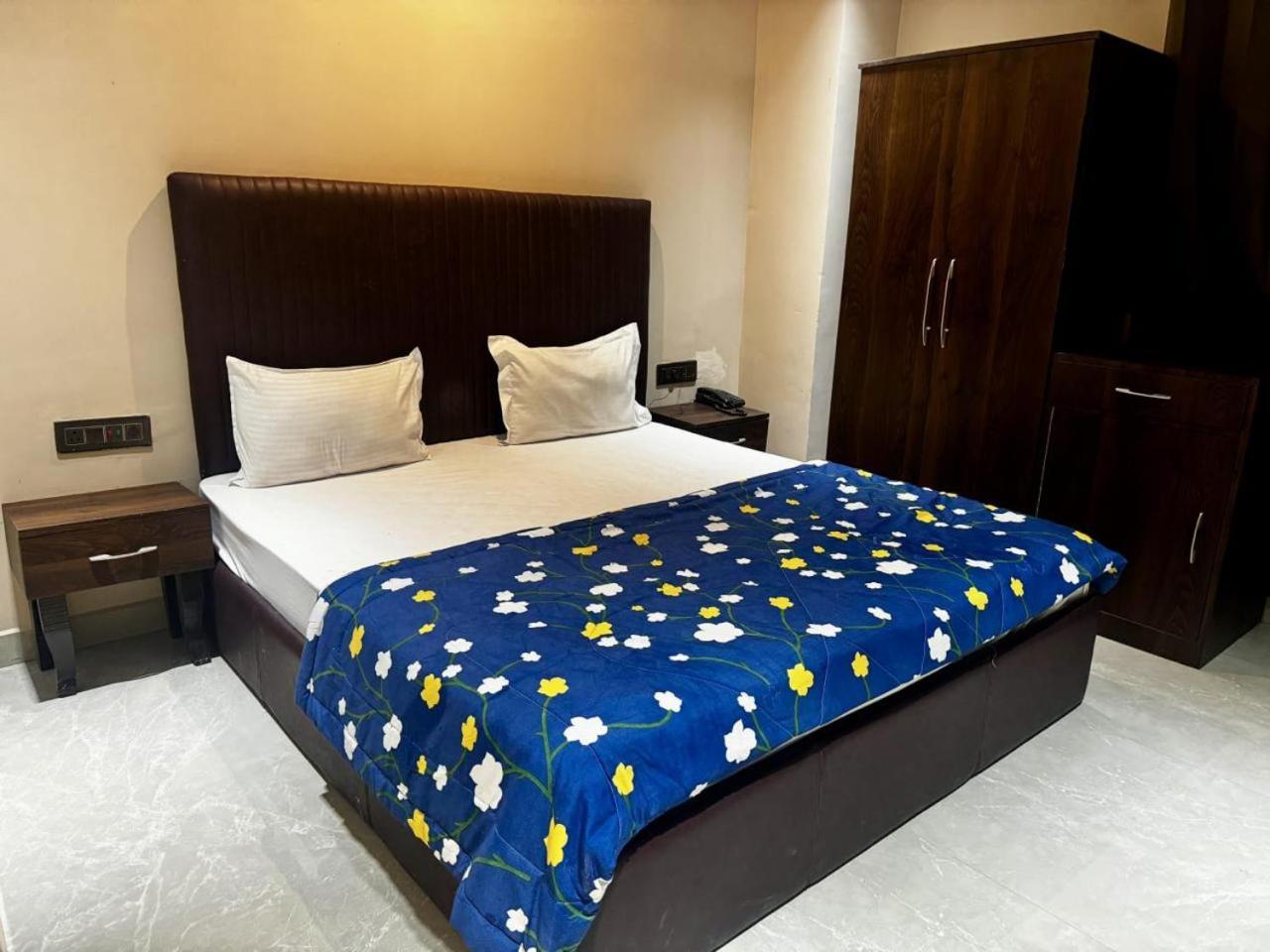 The Pearl Hotel Sirsa מראה חיצוני תמונה